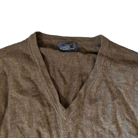 Brooks Brothers 346 Sweater Size Large Men's Brown Merino Wool V-Neck Pullover - Picture 2 of 6